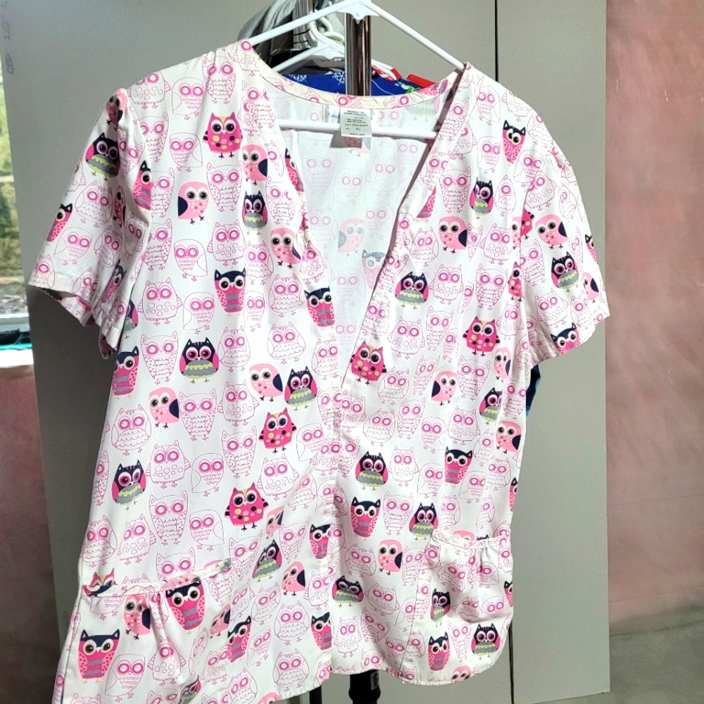 Women's short sleeve scrub jacket